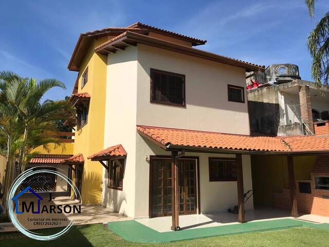 Sobrado para Venda em Caraguatatuba - 4