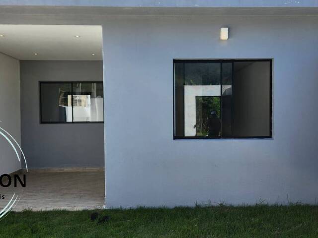 #152 - Casa para Venda em São Sebastião - SP - 2