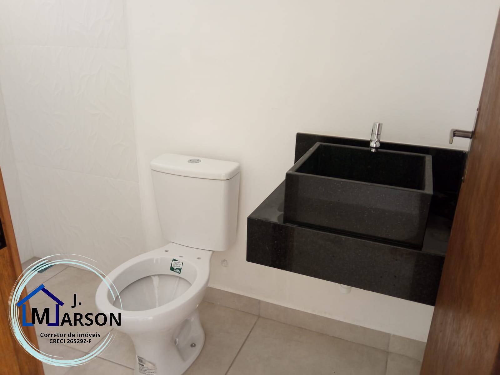 Casa à venda com 2 quartos, 78m² - Foto 8