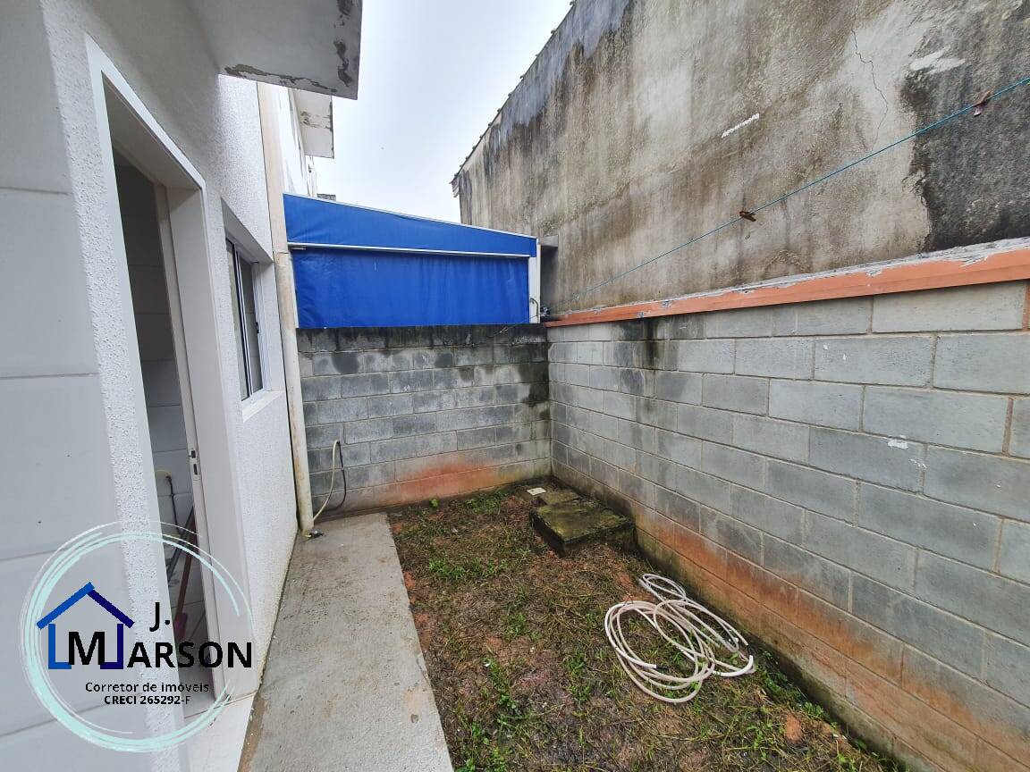 Casa para alugar com 2 quartos, 70m² - Foto 8