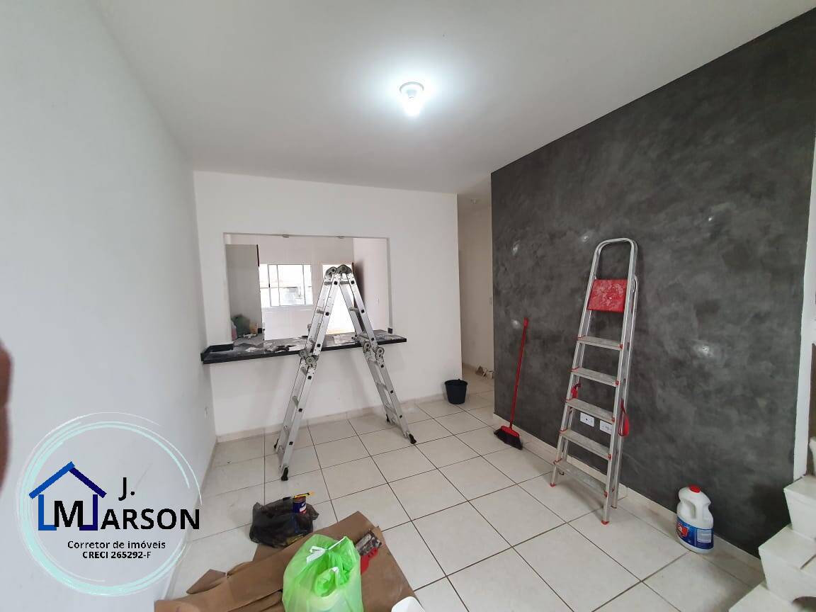 Casa para alugar com 2 quartos, 70m² - Foto 4